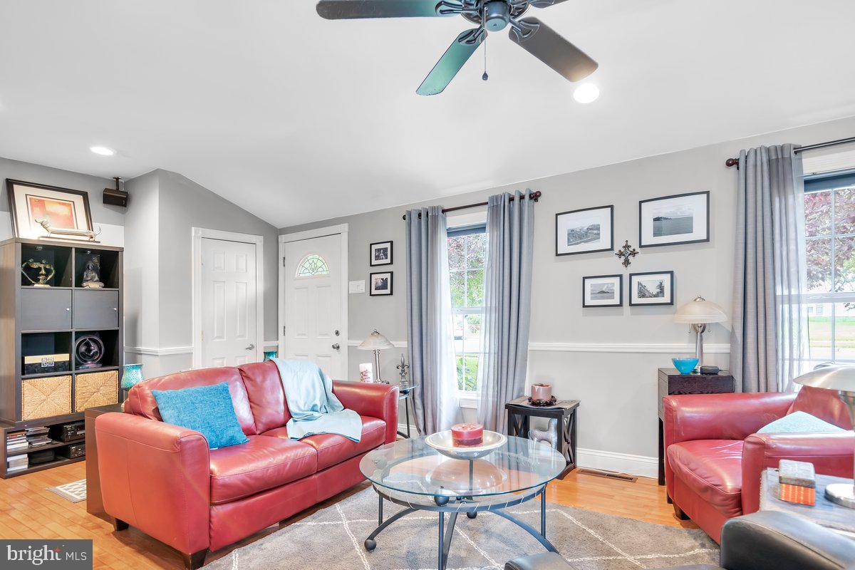 11 South Club Road Pine Hill, NJ 08021 - Photo 8 of 25