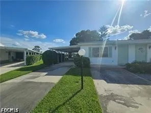 $1,100 | 34 Desert Candle Circle, Lehigh Acres, FL 33936
