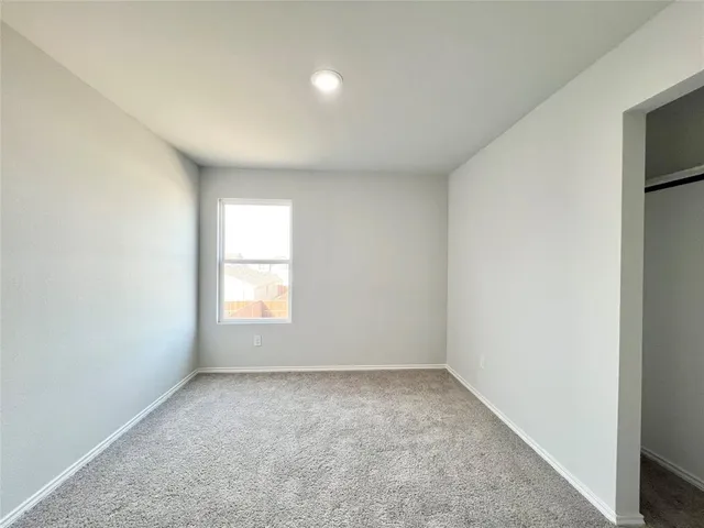 $2,350 | 829 Bluffview Drive, Cleburne, TX 76031