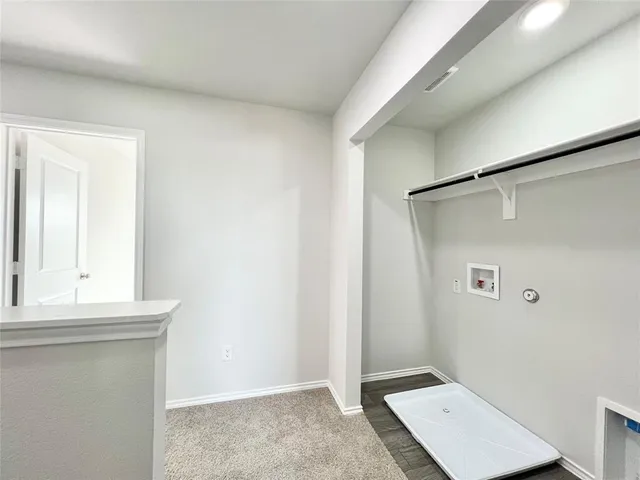 $2,350 | 829 Bluffview Drive, Cleburne, TX 76031