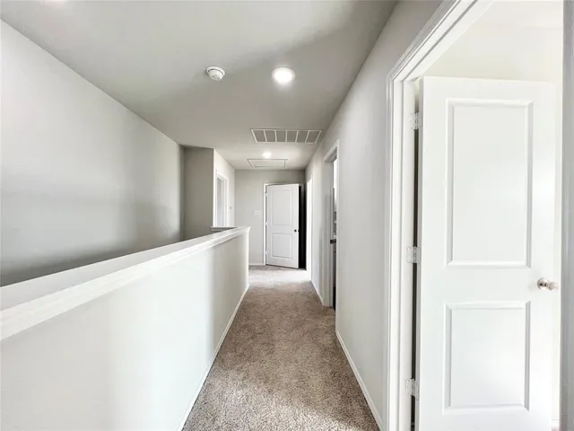 $2,350 | 829 Bluffview Drive, Cleburne, TX 76031