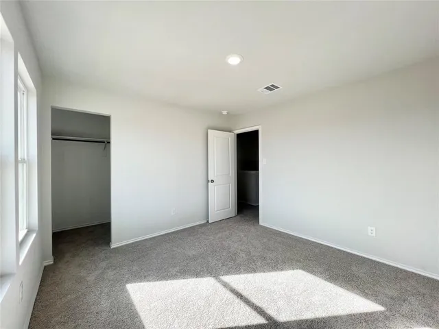 $2,350 | 829 Bluffview Drive, Cleburne, TX 76031