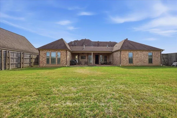 $4,950 | 6470 Claybourn Drive, Beaumont, TX 77706