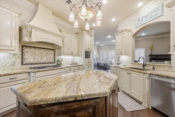 $4,950 | 6470 Claybourn Drive, Beaumont, TX 77706