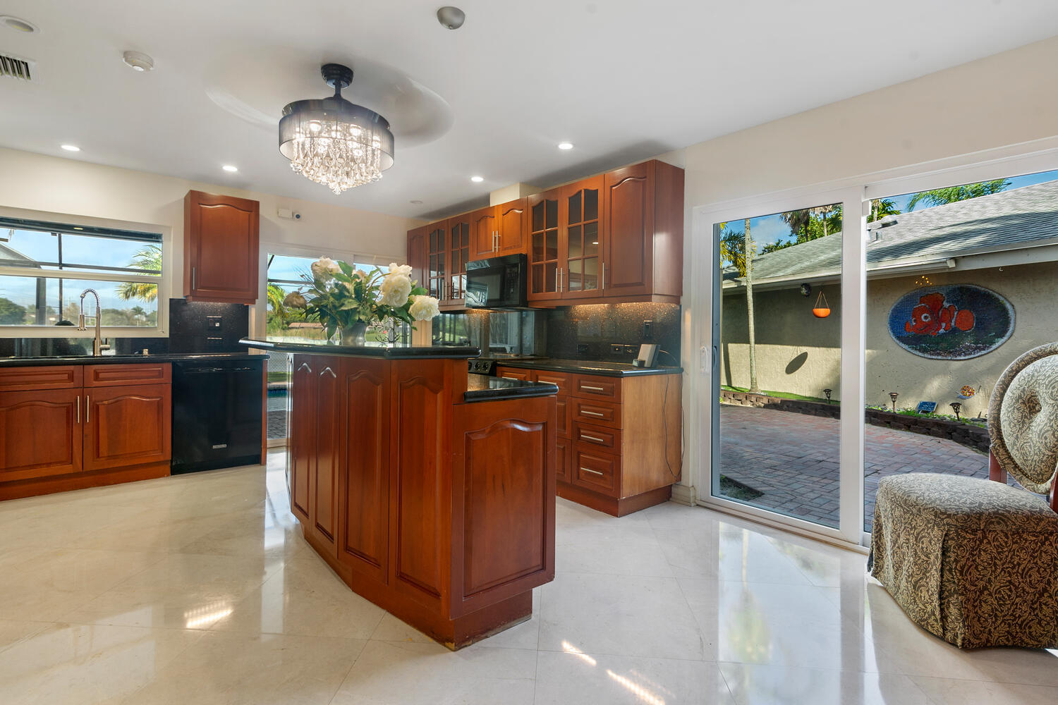145 Greens Road Hollywood, FL 33021 - Photo 8 of 48 145 Greens Rd-large-036-034-Justin Lawre