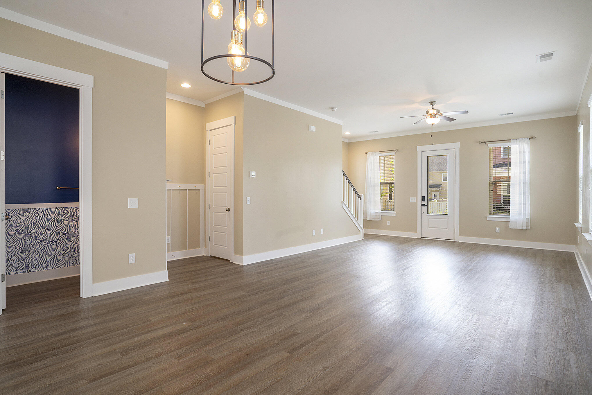 2015 Codorus Lane Hanahan, SC 29410 - Photo 7 of 40 008_dsc01747
