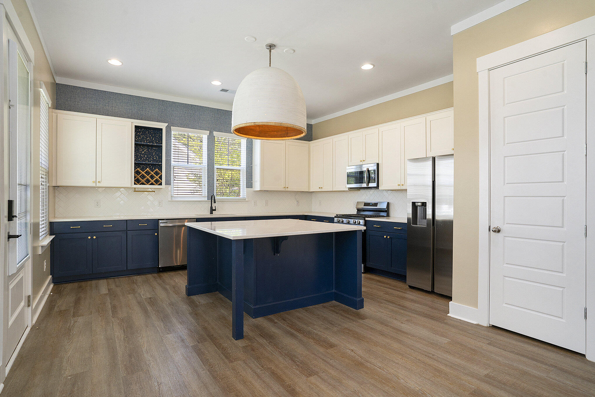 2015 Codorus Lane Hanahan, SC 29410 - Photo 8 of 40 009_dsc01754
