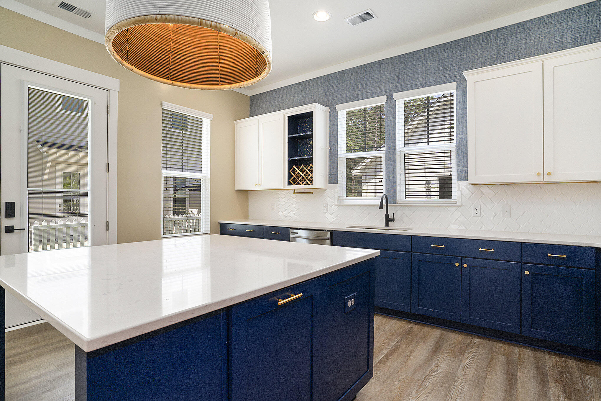 2015 Codorus Lane Hanahan, SC 29410 - Photo 10 of 40 011_dsc01765
