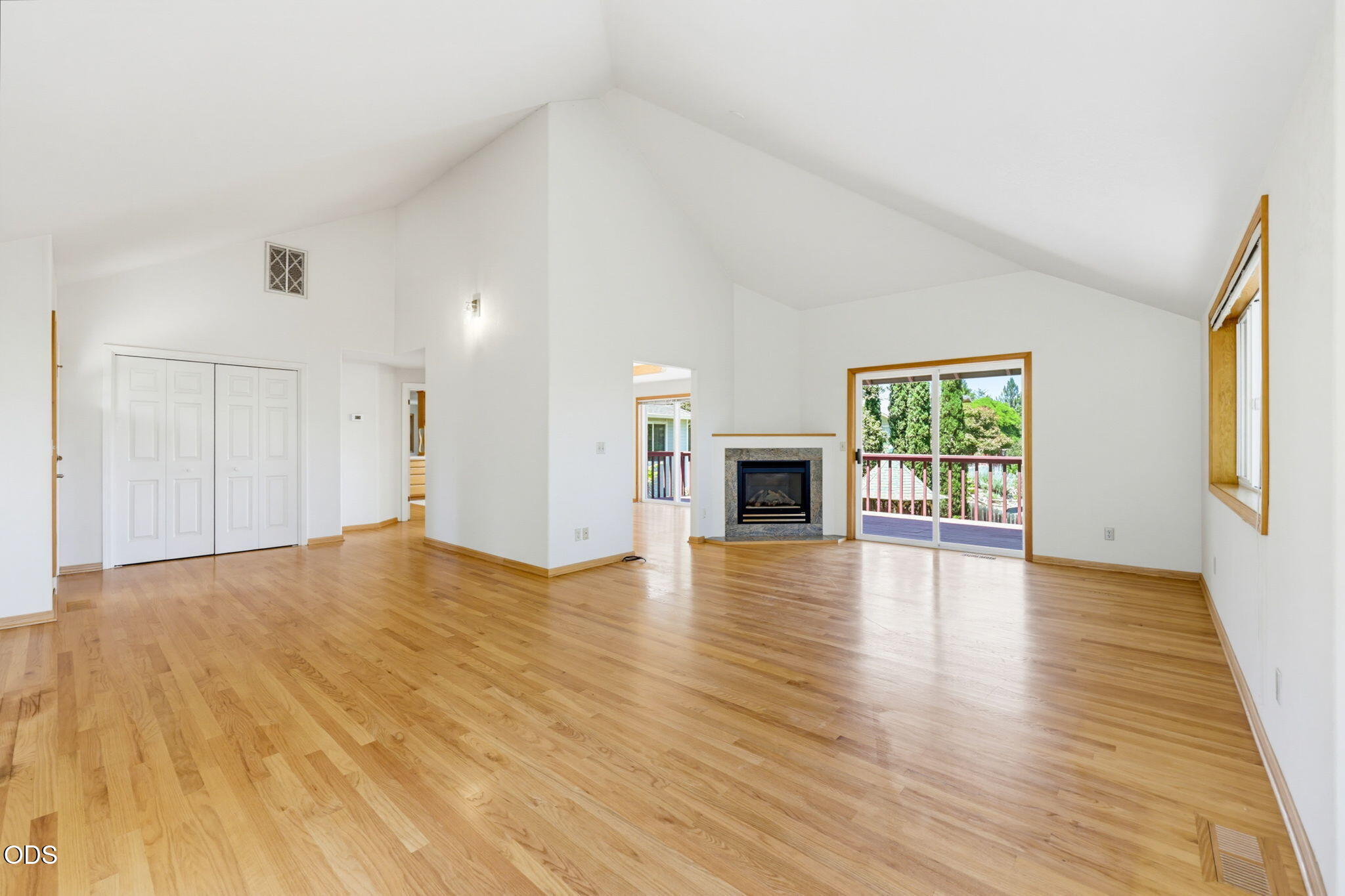 457 Walnut Street Ashland, OR 97520 - Photo 8 of 49