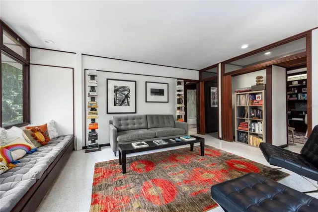 $699,000 | 1820 Southeast 64th Way, Gainesville, FL 32641