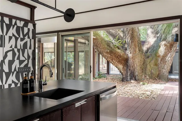 $699,000 | 1820 Southeast 64th Way, Gainesville, FL 32641