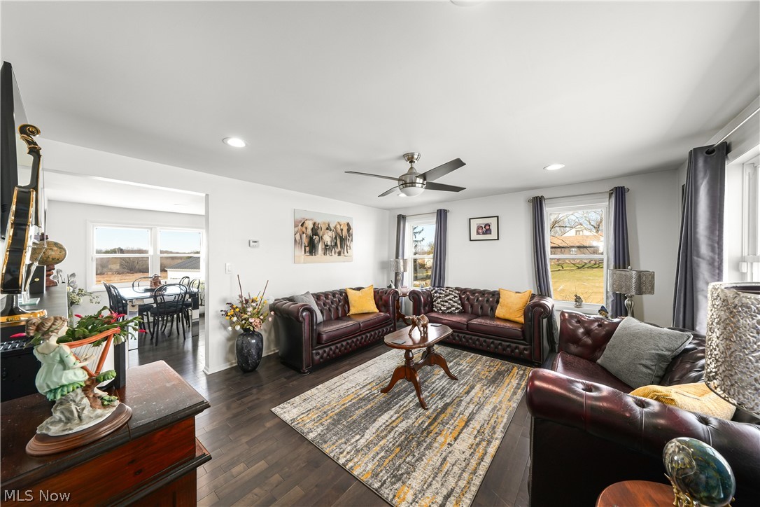 8557 Limeridge Road Ravenna, OH 44266 - Photo 4 of 44 Gallery Image 4