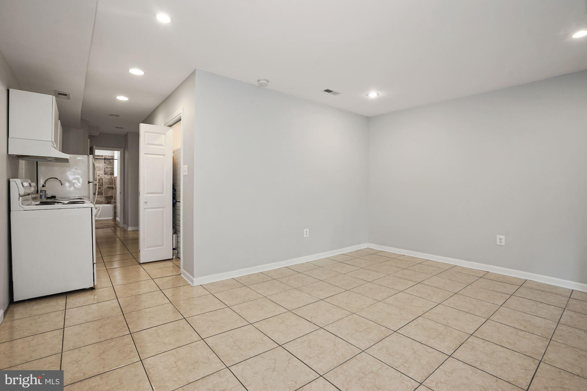 65 New York Avenue Northwest Washington, DC 20001 - Photo 20 of 24 Lower level apartment