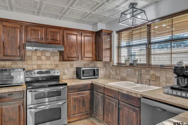 $295,000 | 4985 County Road 409D, Henderson, TX 75654