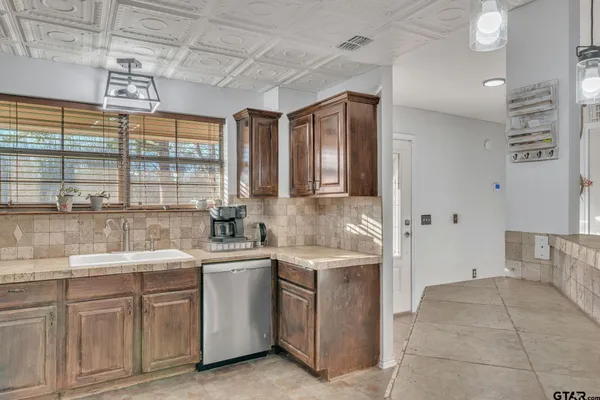 $295,000 | 4985 County Road 409D, Henderson, TX 75654