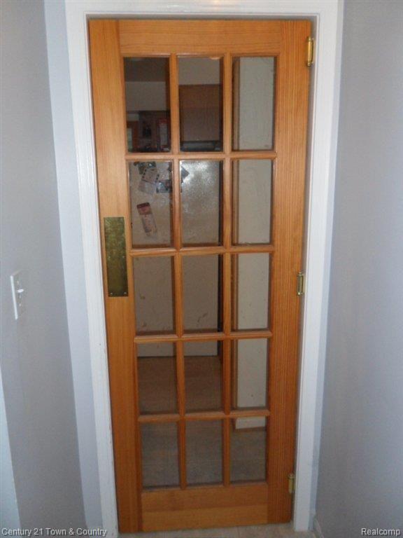 17144 Huntington Road Detroit, MI 48219 - Photo 37 of 57 Kitchen Door.JPG