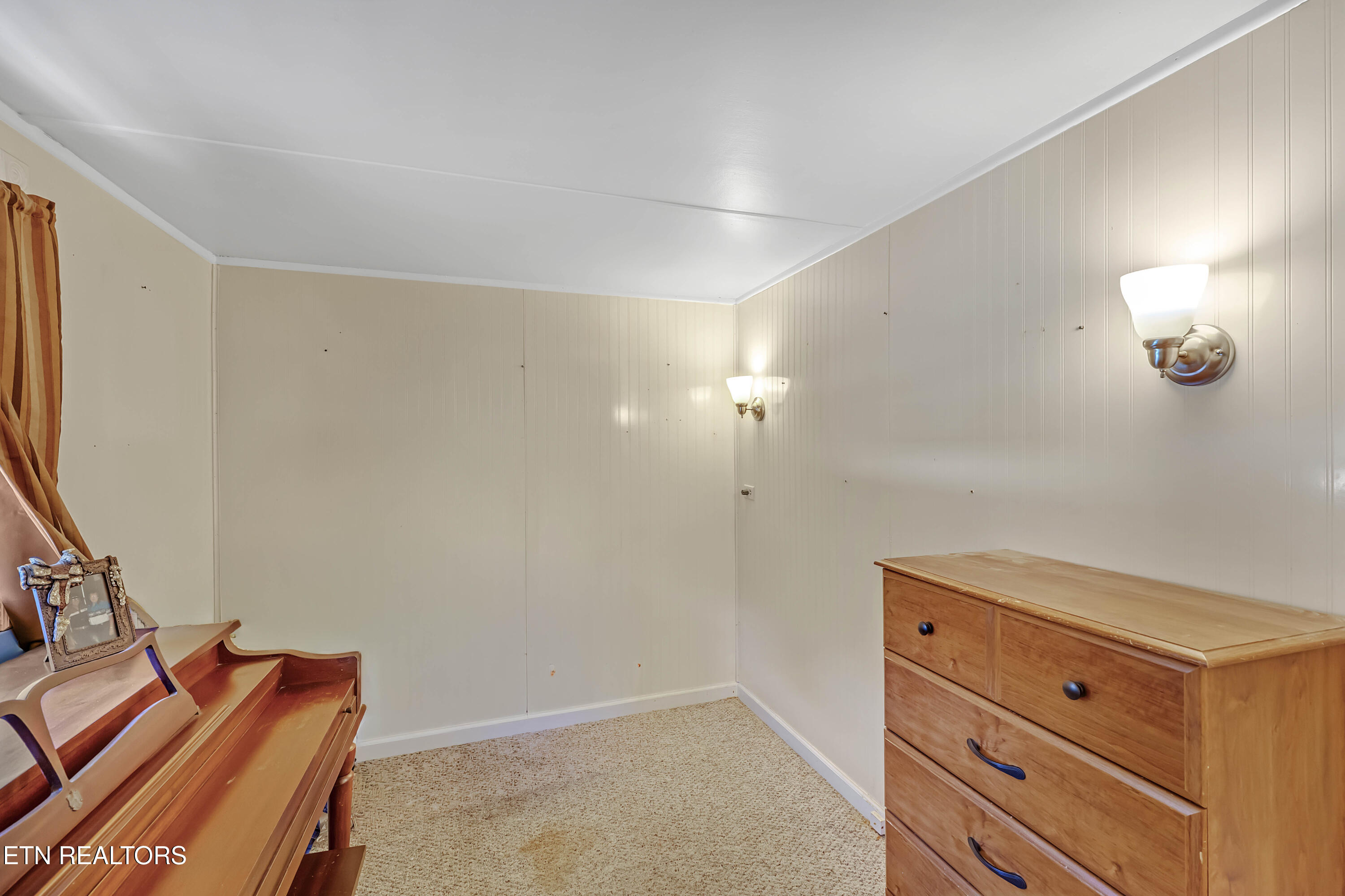 958 West Hunt Road Alcoa, TN 37701 - Photo 28 of 47 bedroom 2