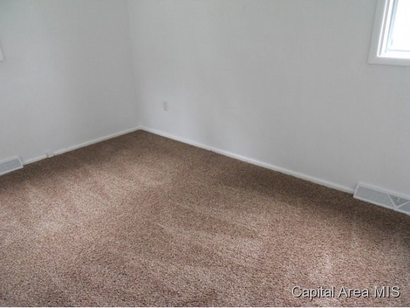 2 Todd Lane Springfield, IL 62702 - Photo 3 of 7 Gallery Image 3