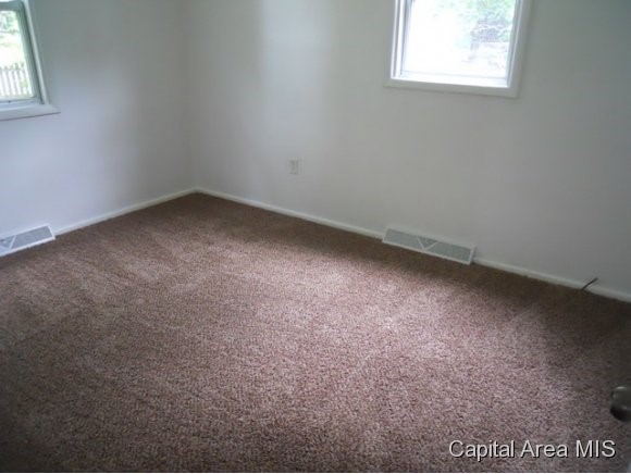 2 Todd Lane Springfield, IL 62702 - Photo 4 of 7 Gallery Image 4