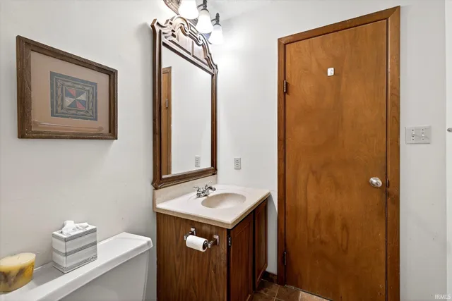 $349,000 | 7759 North Lakeview Drive, Unionville, IN 47468