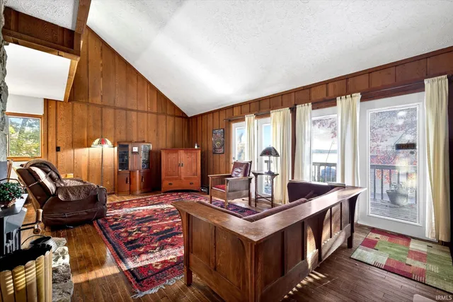 $349,000 | 7759 North Lakeview Drive, Unionville, IN 47468