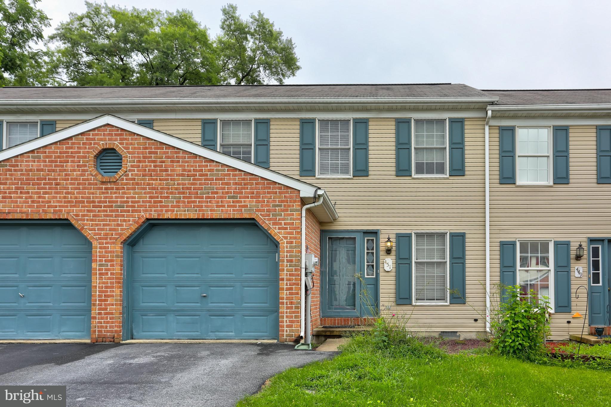 451 Crosswinds Drive Lititz, PA 17543 - Photo 1 of 27