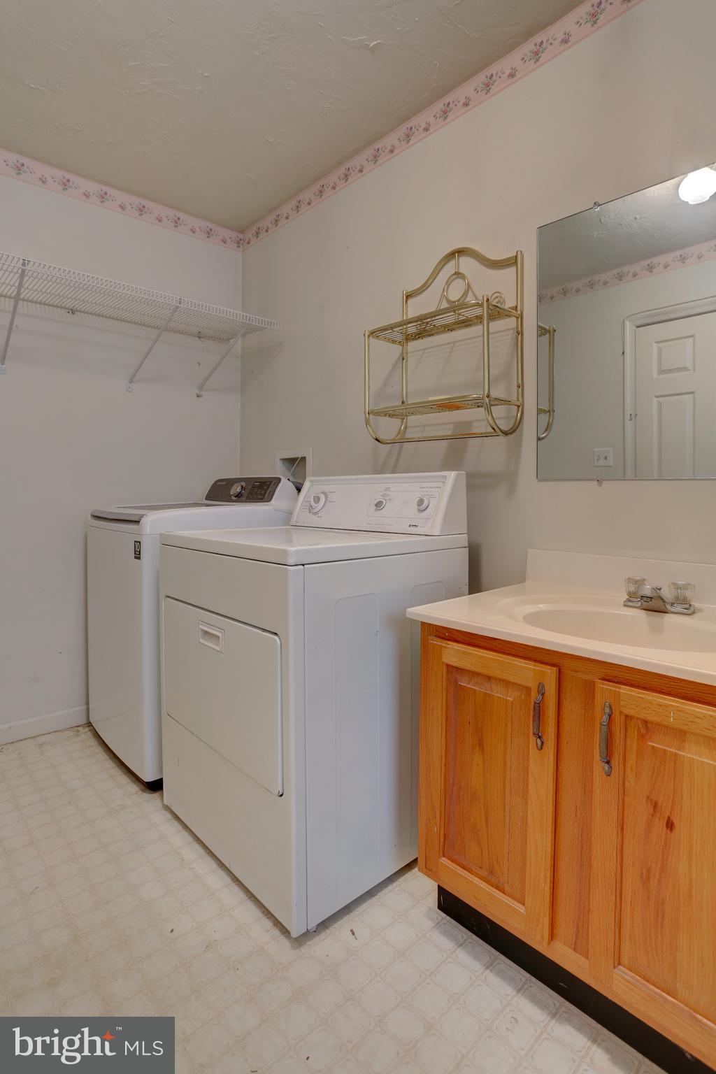 451 Crosswinds Drive Lititz, PA 17543 - Photo 11 of 27