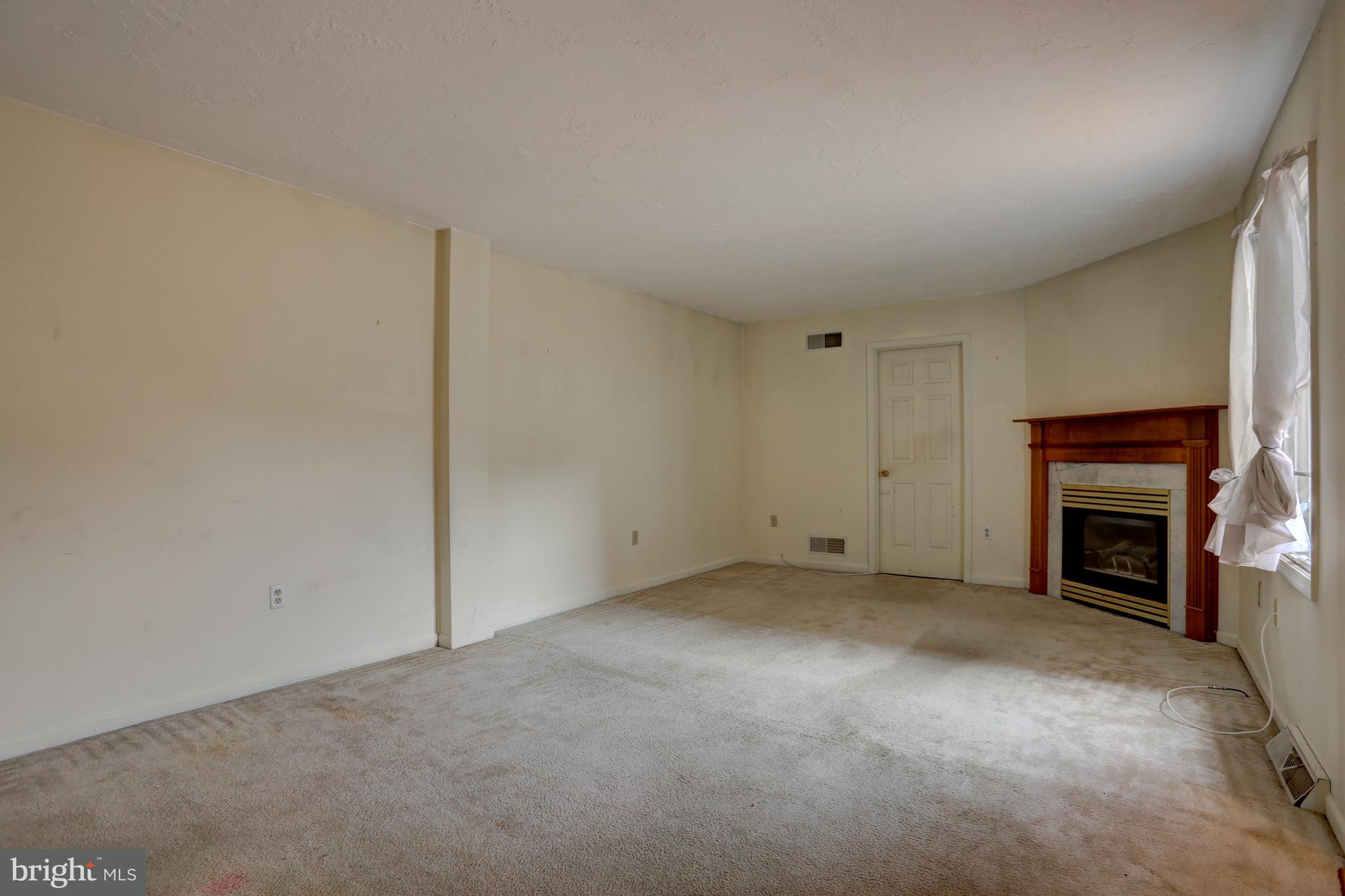 451 Crosswinds Drive Lititz, PA 17543 - Photo 8 of 27