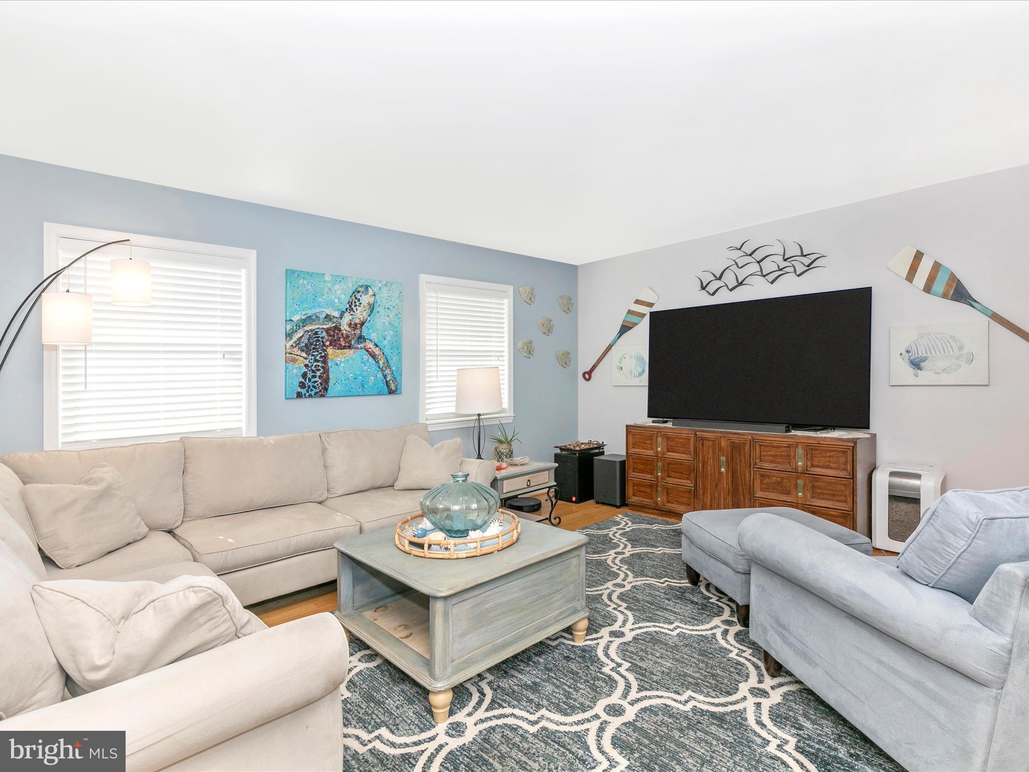 7322 Granalta Circle Frederick, MD 21702 - Photo 9 of 54 Living Room