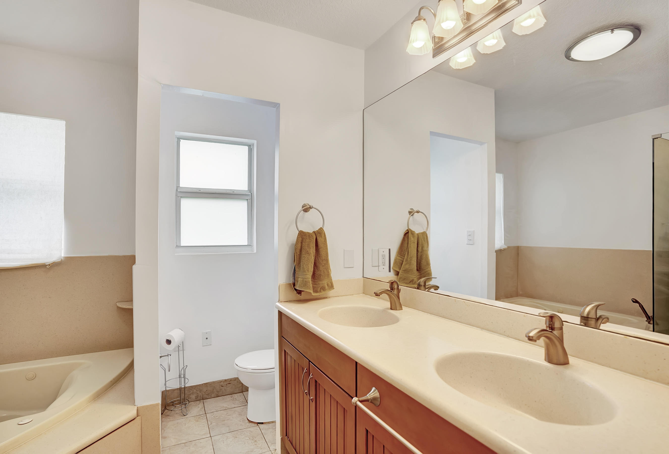 3419 Northeast 4th Avenue Boca Raton, FL 33431 - Photo 17 of 42 REP03039