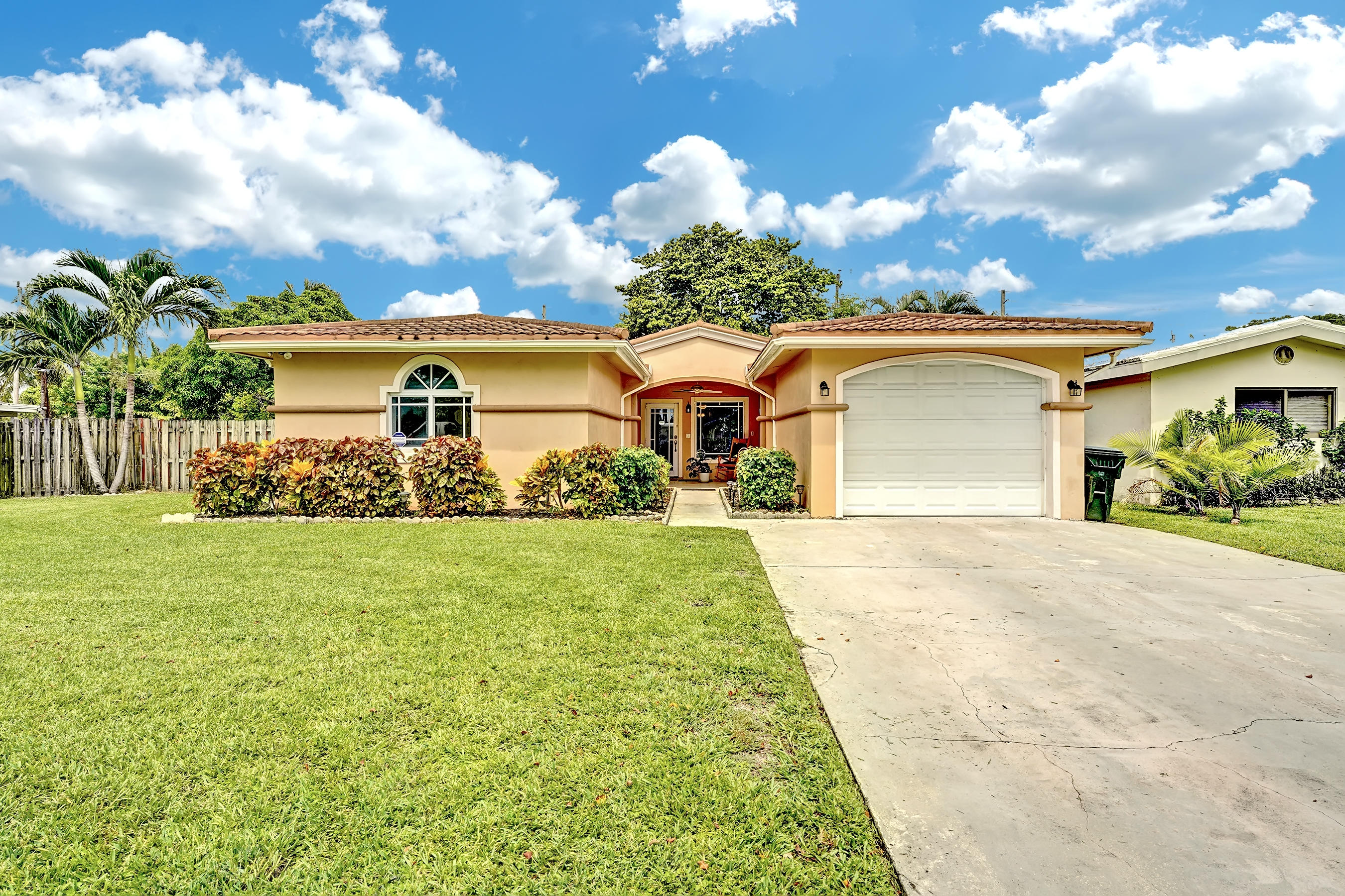 3419 Northeast 4th Avenue Boca Raton, FL 33431 - Photo 41 of 42 DSC06513