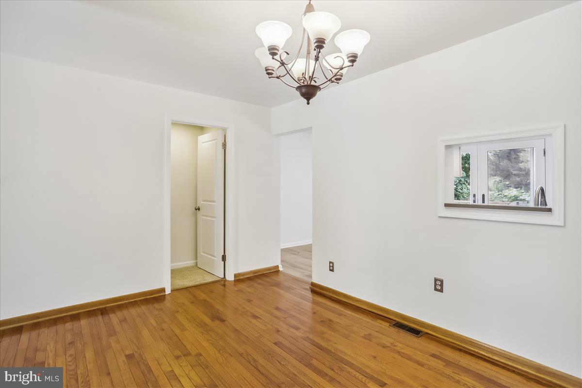 18 Kinsman View Circle Silver Spring, MD 20901 - Photo 29 of 58
