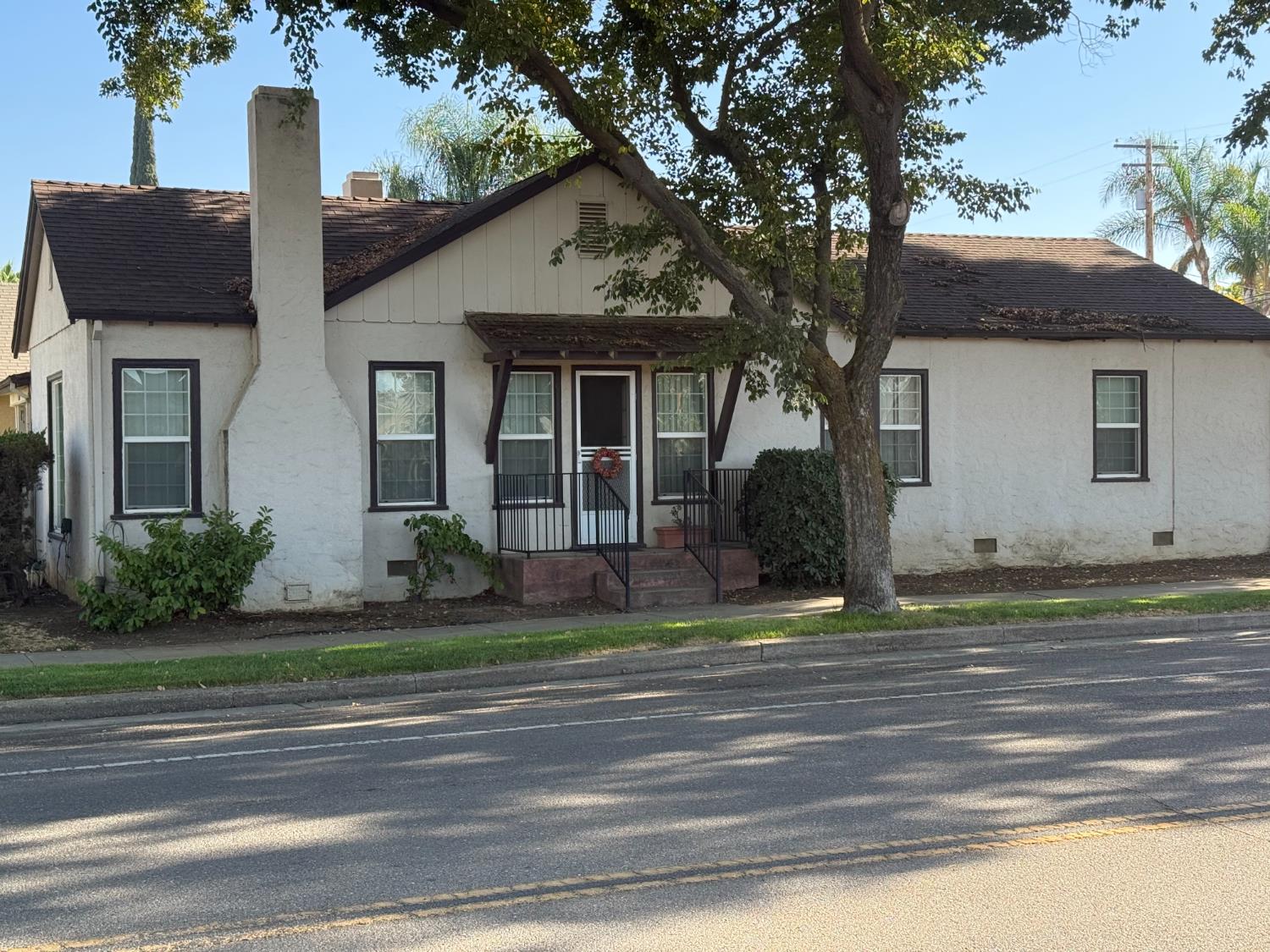 326 North 4th Street Patterson, CA 95363 - Photo 2 of 6