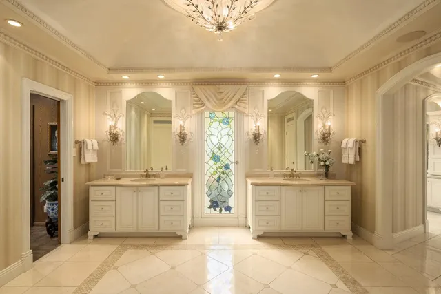 a view of a tennis court