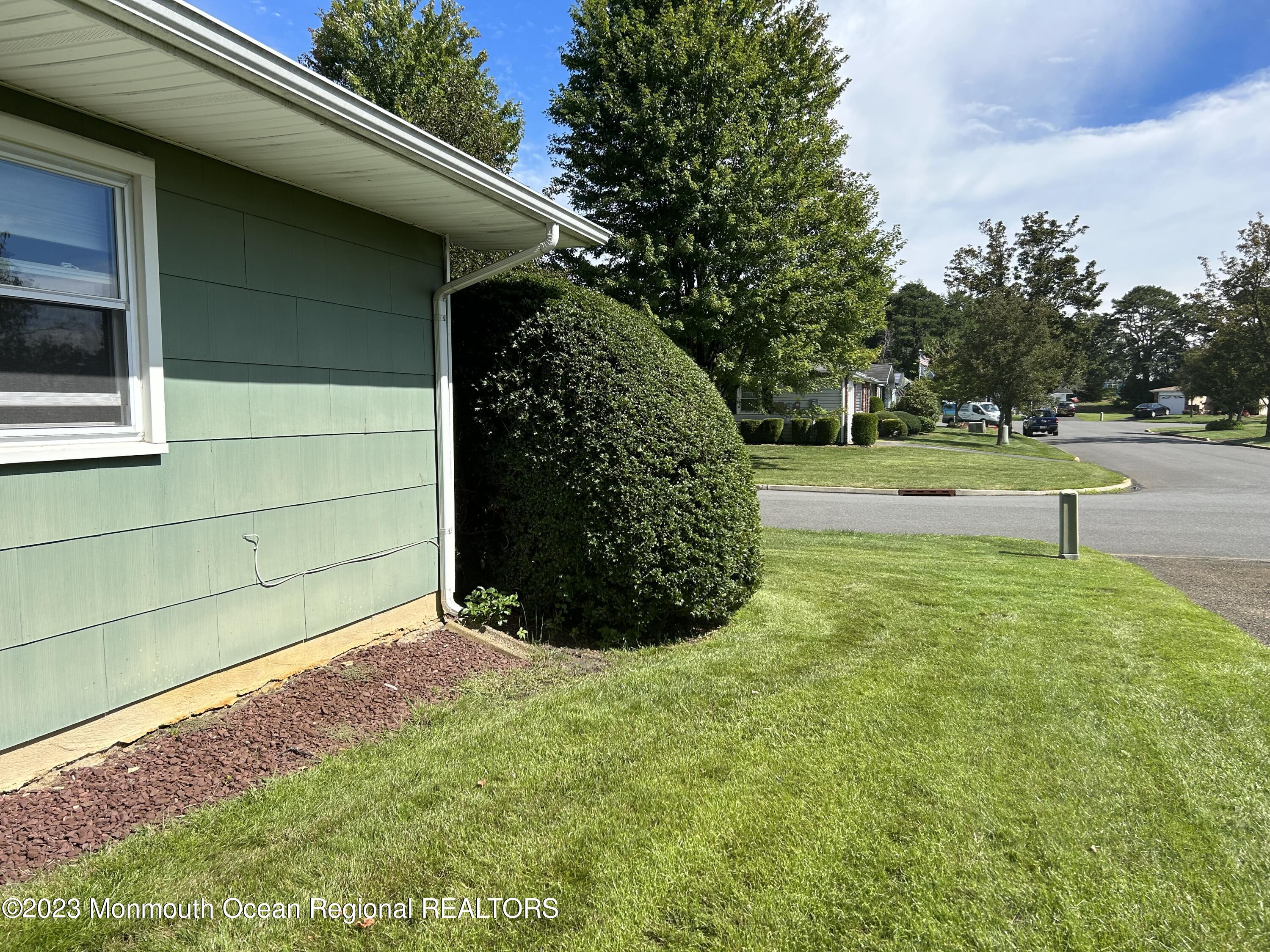 51 Markham Road Brick, NJ 08724 - Photo 6 of 31 a view of outdoor space and yard