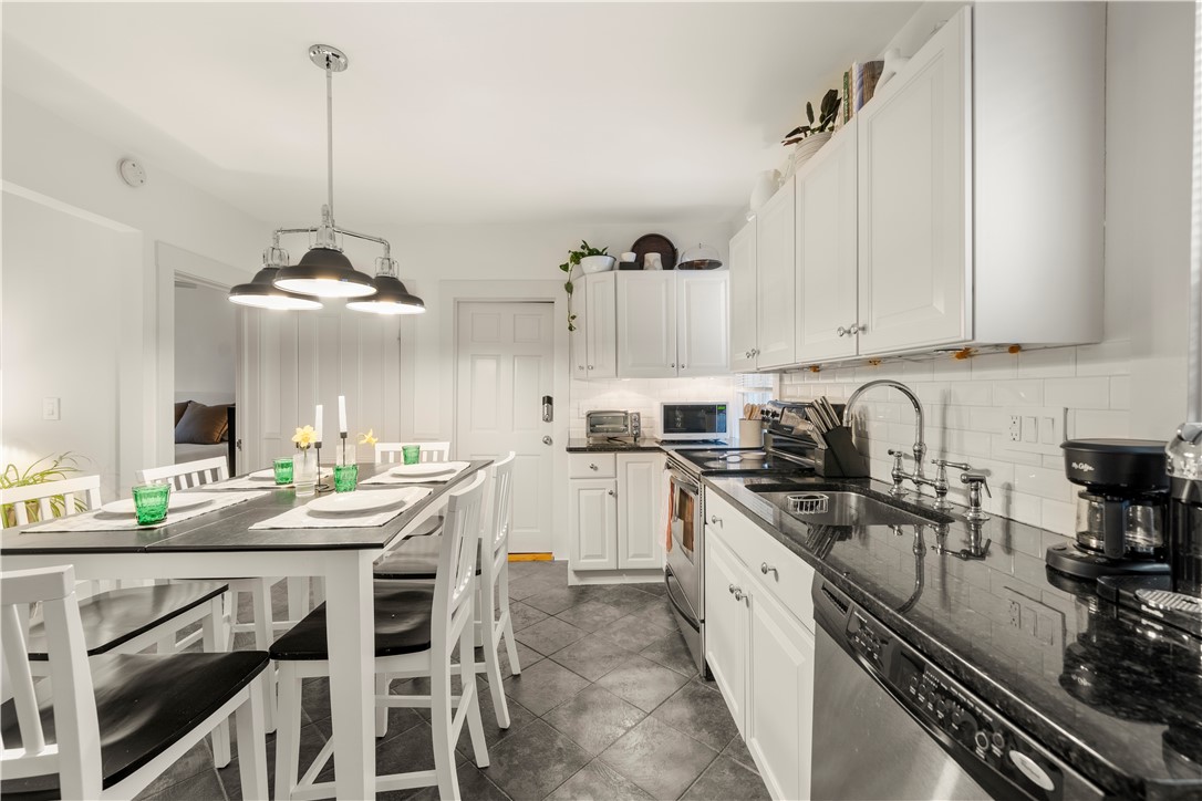 33 Marsh Street, Unit 1 Newport, RI 02840 - Photo 7 of 15