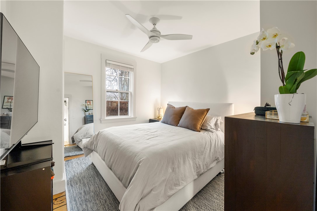 33 Marsh Street, Unit 1 Newport, RI 02840 - Photo 9 of 15