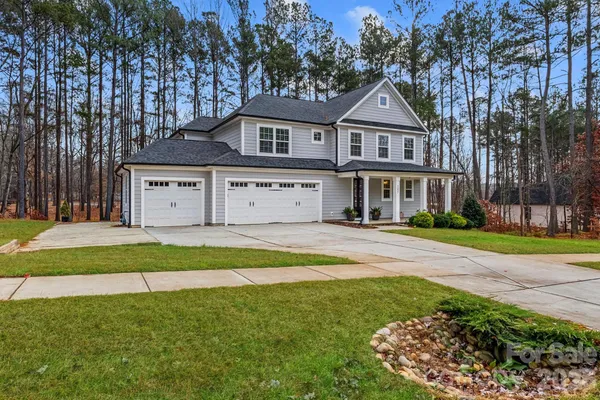 $692,500 | 3227 Cape Fox Court, Denver, NC 28037