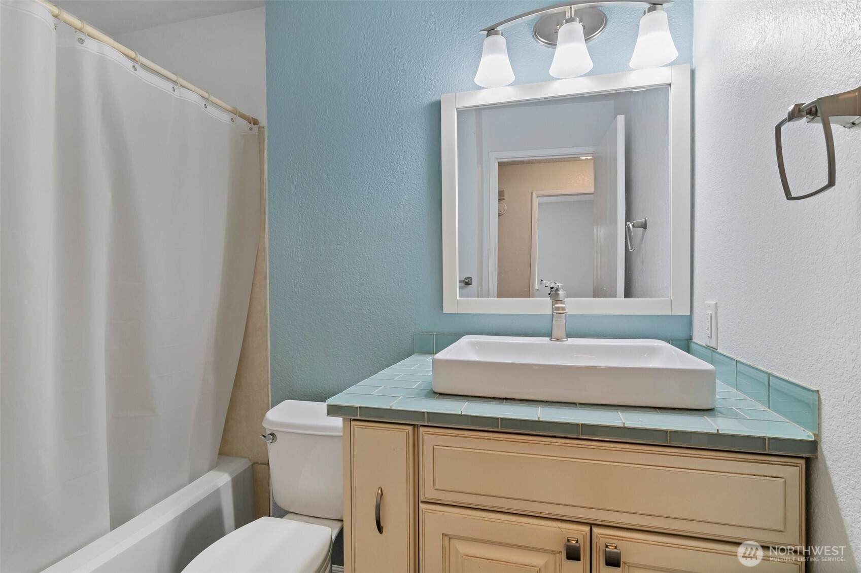 1132 South 22nd Court Renton, WA 98055 - Photo 11 of 15