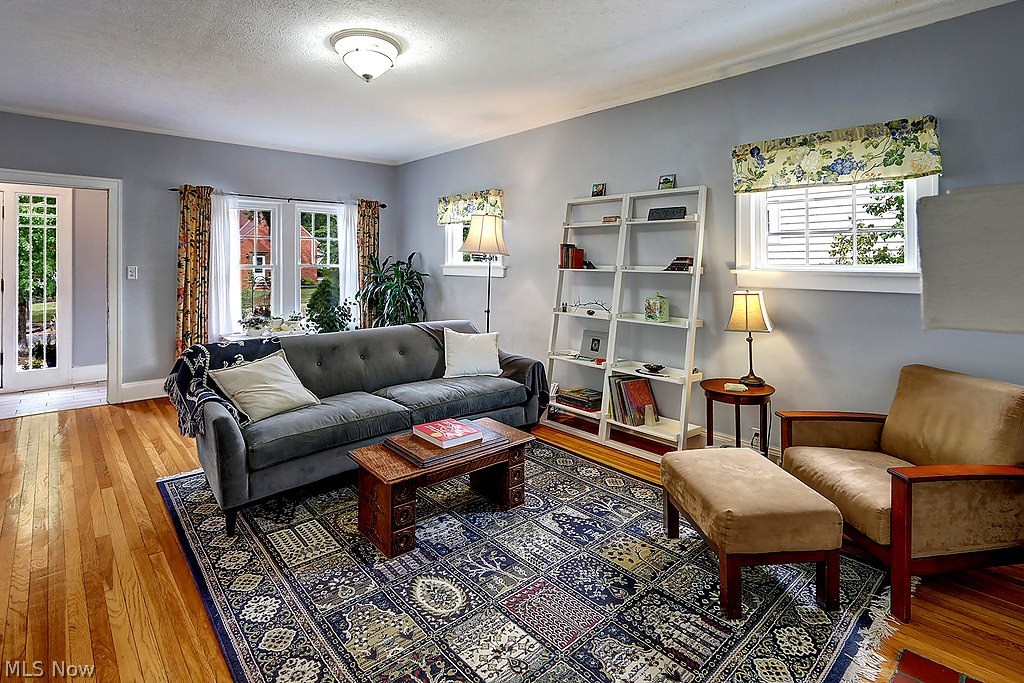 3286 East Fairfax Road Cleveland Heights, OH 44118 - Photo 3 of 19 Gallery Image 3