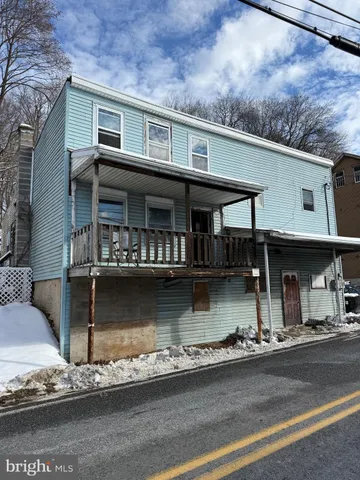 $24,900 | 12 Sport Hill Street, Pottsville, PA 17901