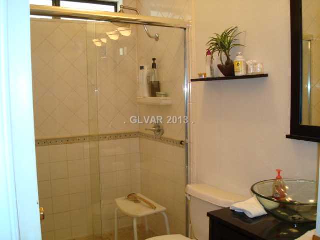 5475 Petaca Road Las Vegas, NV 89122 - Photo 11 of 16 Bathroom.