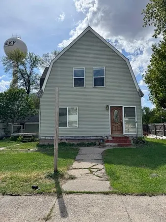 $52,000 | 201 Central Avenue, Finley, ND 58230