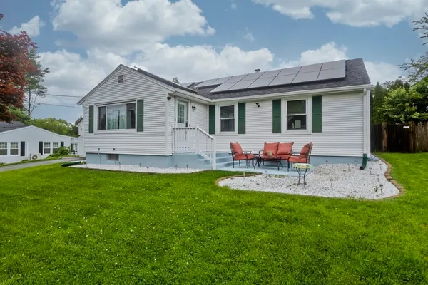 $3,000 | 83 Chalmers Street, Springfield, MA 01118