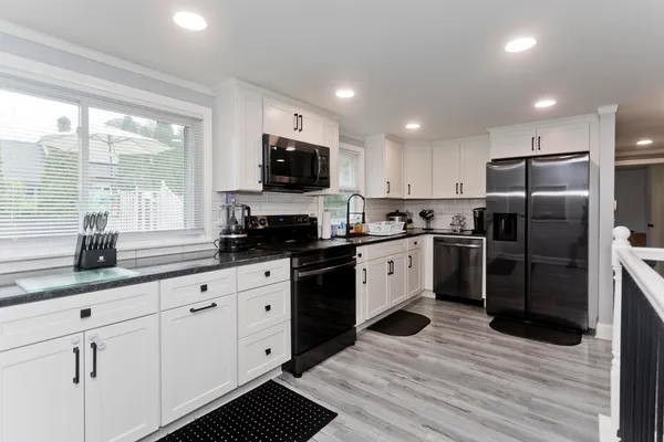 $3,000 | 83 Chalmers Street, Springfield, MA 01118