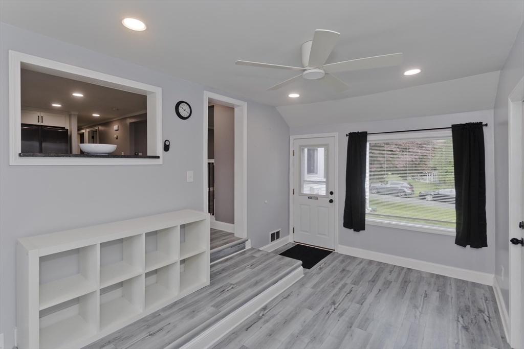 83 Chalmers Street Springfield, MA 01118 - Photo 9 of 21