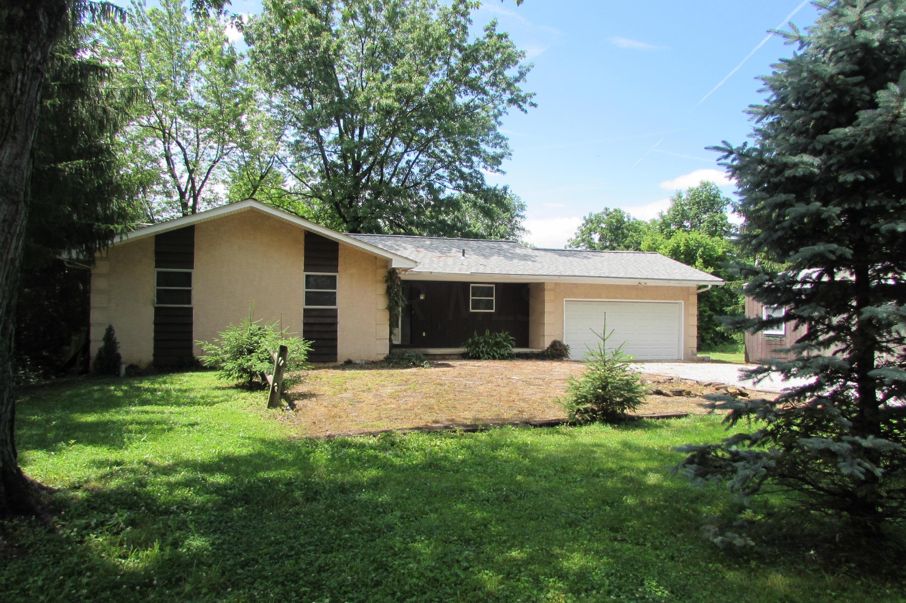 10416 Taylor Road Southwest Reynoldsburg, OH 43068 - Photo 1 of 27