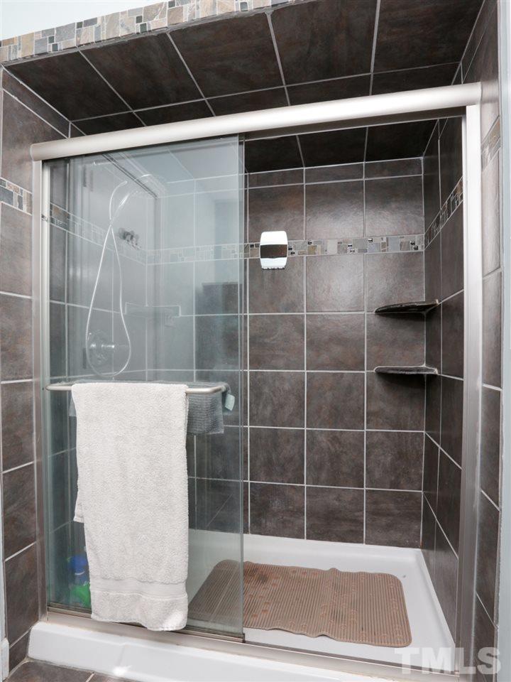 7309 Phellos Court Raleigh, NC 27615 - Photo 17 of 19 a view of a bathroom