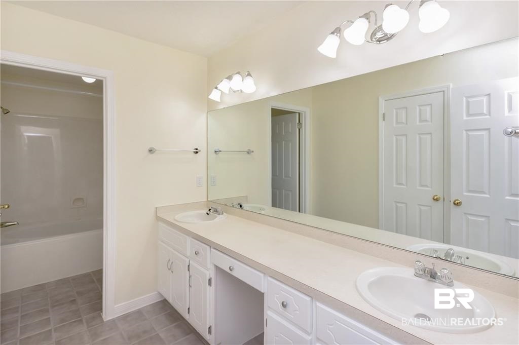 408 Lakeview Drive West Mobile, AL 36695 - Photo 17 of 43
