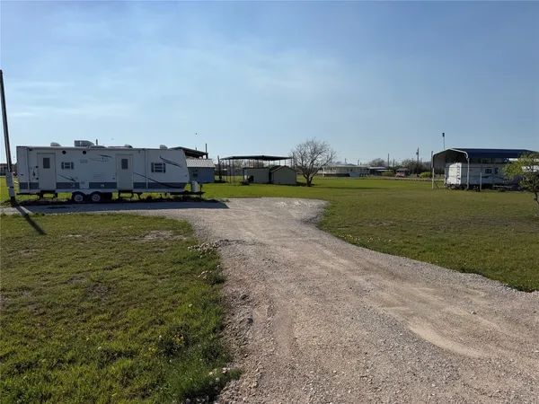 $25,000 | 98 Sea Urchin, Palacios, TX 77465